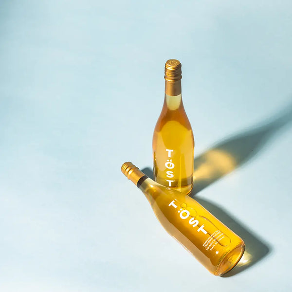 Töst White Tea Ginger & Elderberry Non-Alcoholic Sparkling Wine